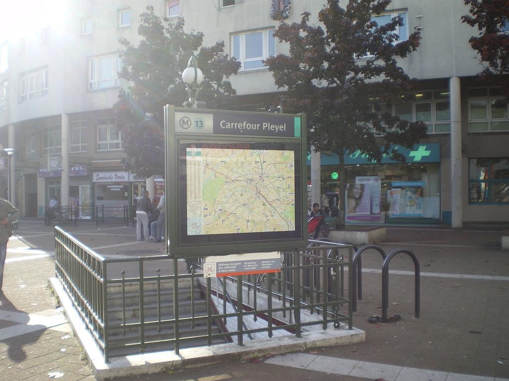 Chic Apart With Bar In Paris Saint-Denis  Esterno foto