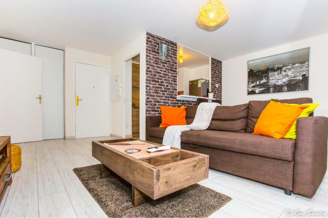 Chic Apart With Bar In Paris Saint-Denis  Esterno foto